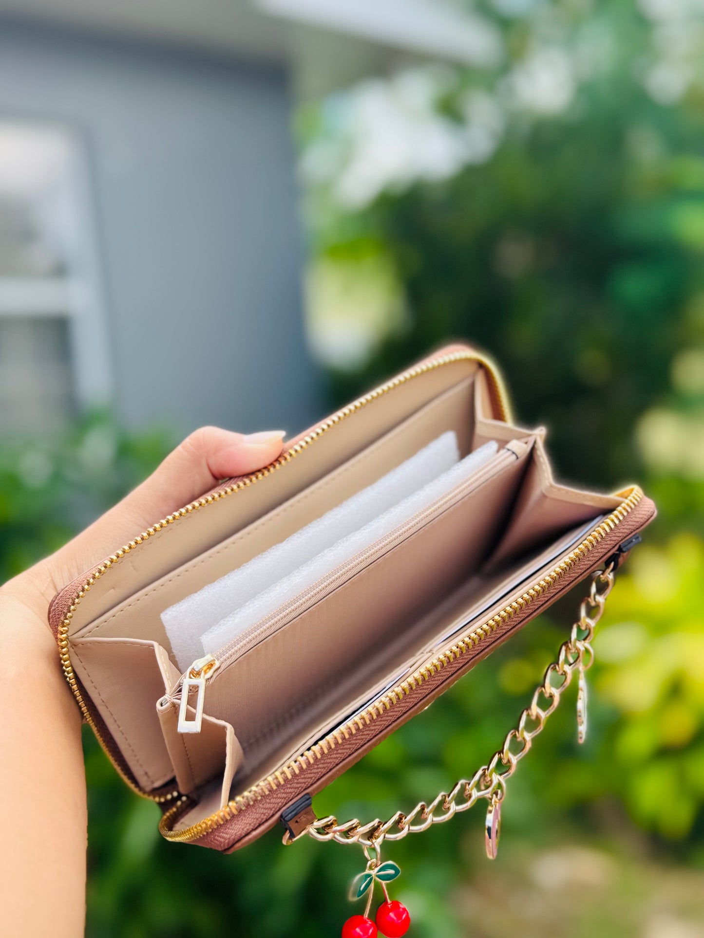 AAA Guess Lynne SLG Wallet