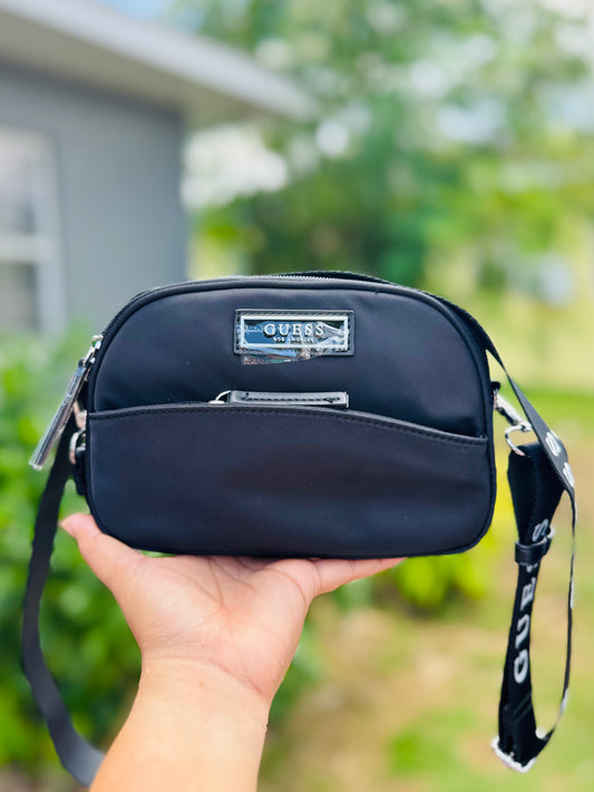 AAA Guess Dome Cross Body